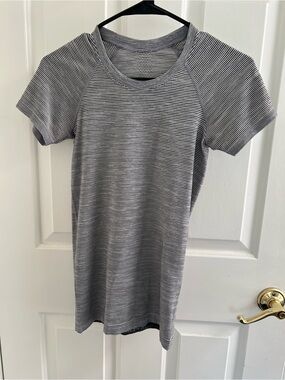 lululemon athletica Swiftly Tech black and White Striped Short Sleeve Tee